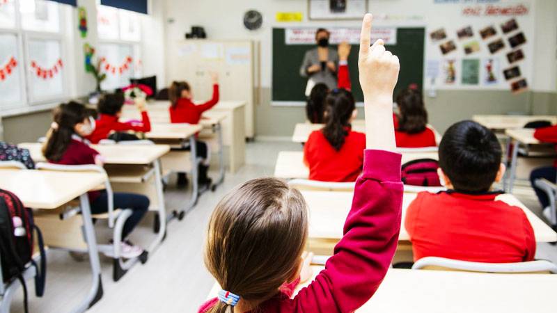 800 bin ogretmen atama beklerken ilahiyat mezunlari sinif ogretmeni yapildi iddiasi wkFhqljH