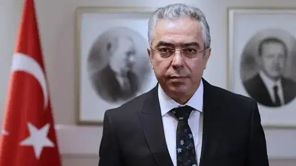 cumhurbaskani basdanismani mehmet ucumdan dem partiye elestiri ocalanin kendisi dahi sart ileri surmezken EGshmEYT.jpg