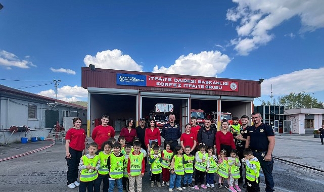 ogrenciler itfaiyecilik meslegini yakindan tanidi deEnOgSX.jpg