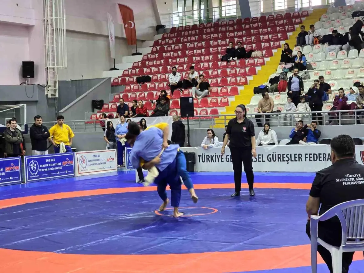 Yozgat’ta Kuşak Güreşi Türkiye Şampiyonası Düzenlendi yozgatta kusak guresi turkiye sampiyonasi duzenlendi fAJcgmkT