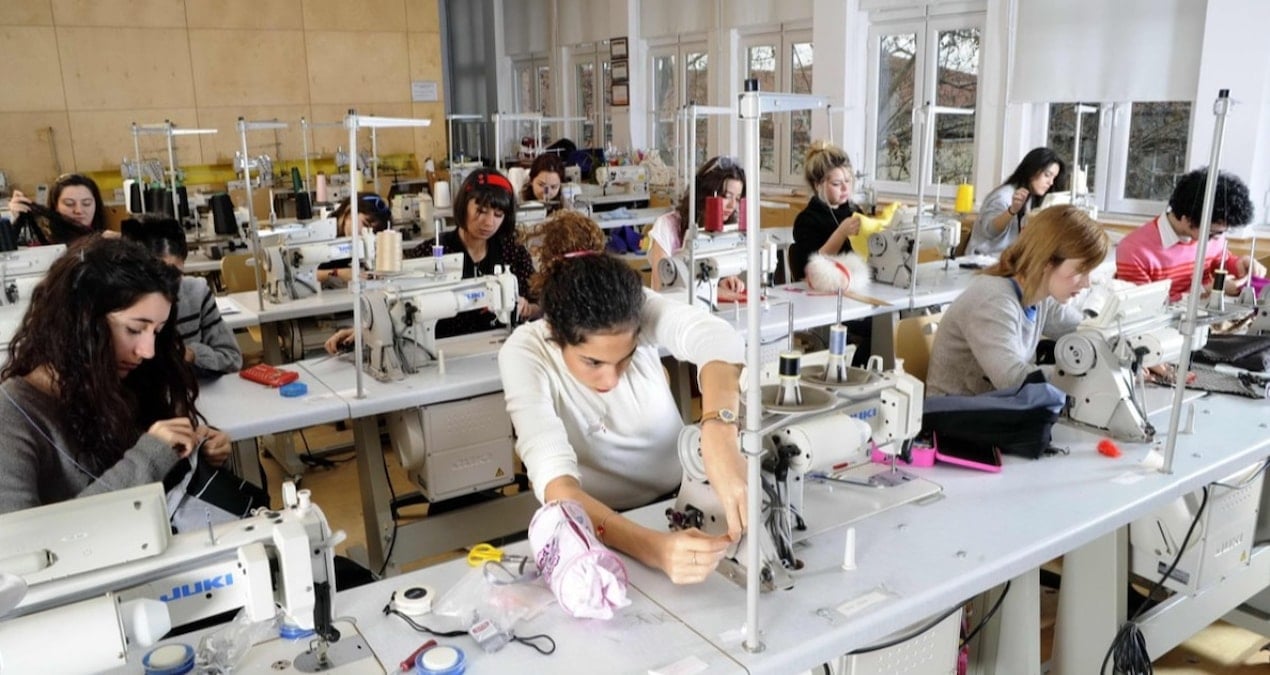 Giyim firmasından kadınlara regl yasağı