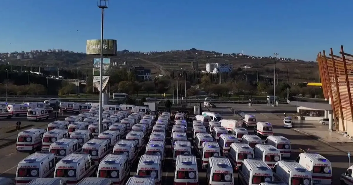 Bakan Memişoğlu: Yıl sonuna kadar 856 yeni ambulans daha hizmete girecek